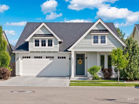 Photo of 11551 W Campanula DR, Star, ID 83669 (MLS # 98987492)