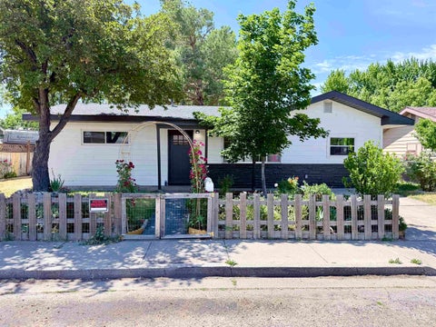 Photo of 1245 E 16th N, Mountain Home, ID 83647 (MLS # 98988330)