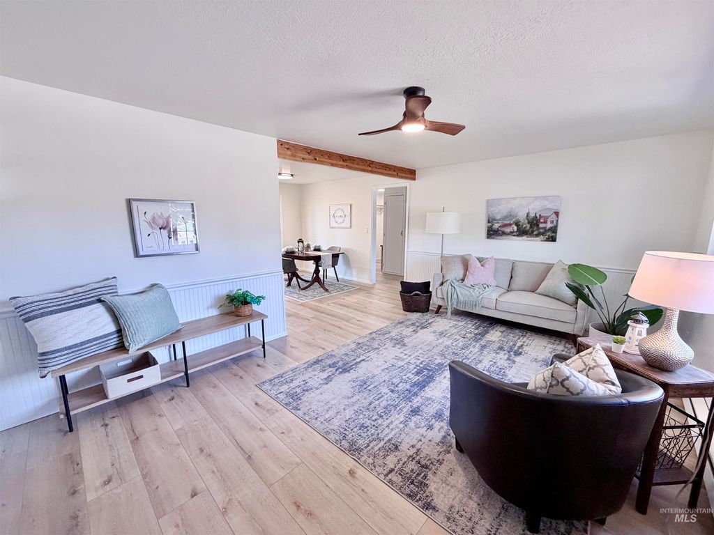 Photo of 1245 E 16th N, Mountain Home, ID 83647 (MLS # 98988330)