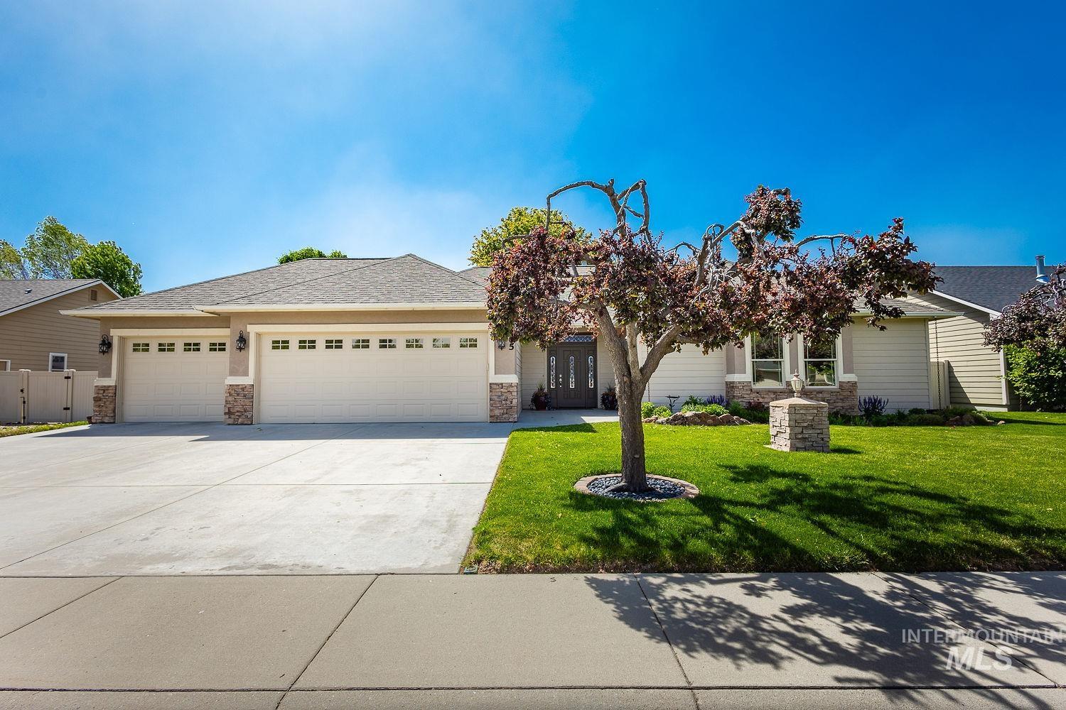345 N Magnolia Pl.