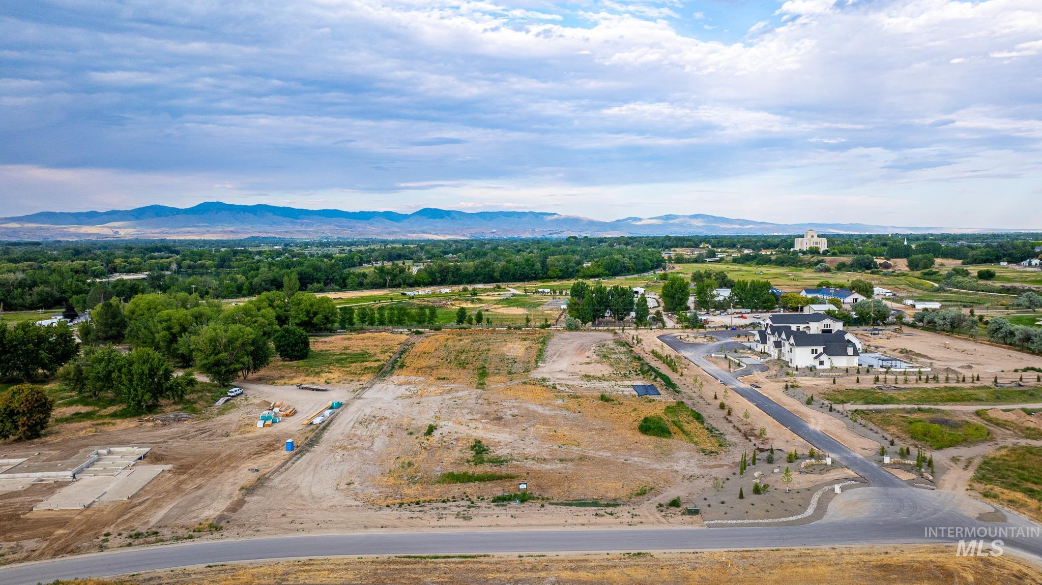 Bird's eye view of a mountainous background