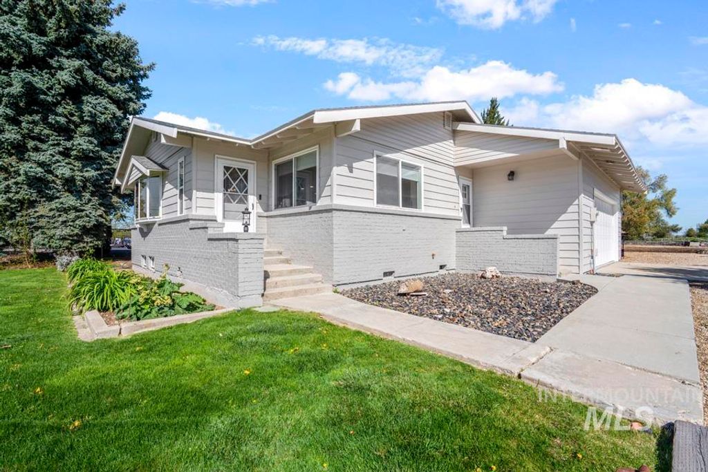 Photo of 3211 Marble Front Rd, Caldwell, ID 83605 (MLS # 98983411)