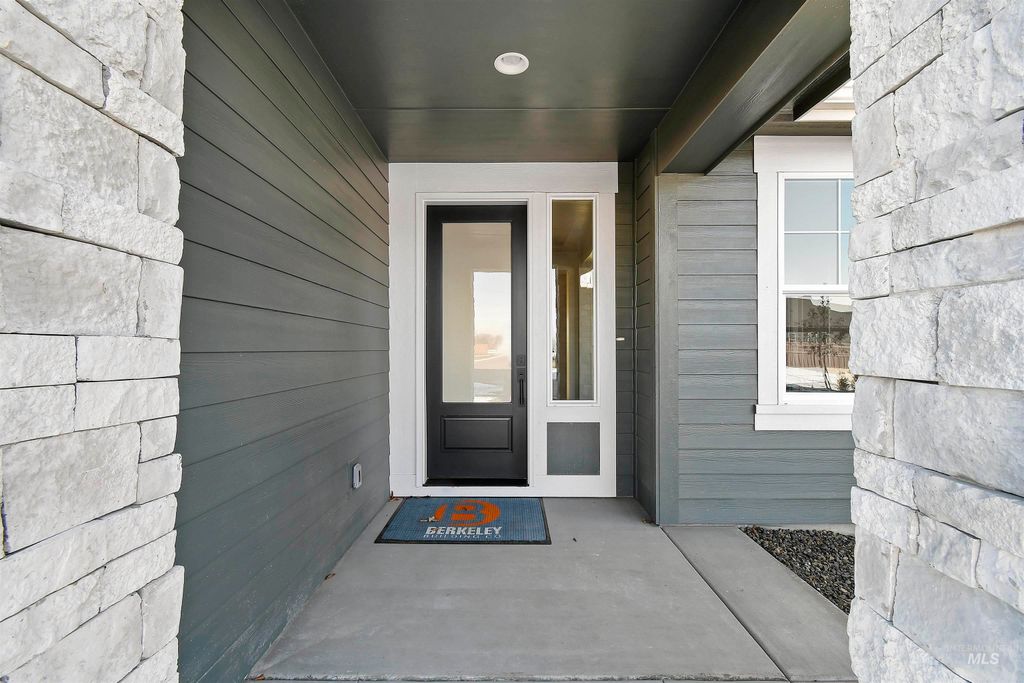 Photo of 10876 W. Barnbougle Ln, Kuna, ID 83634 (MLS # 98979735)