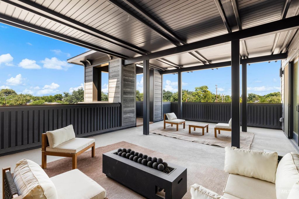 Photo of 55 E State St #302, Eagle, ID 83616 (MLS # 98983792)