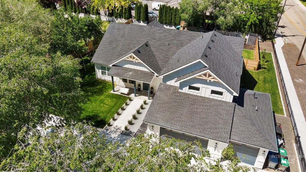 Photo of 1697 S Vinnell St, Boise, ID 83709 (MLS # 98968320)