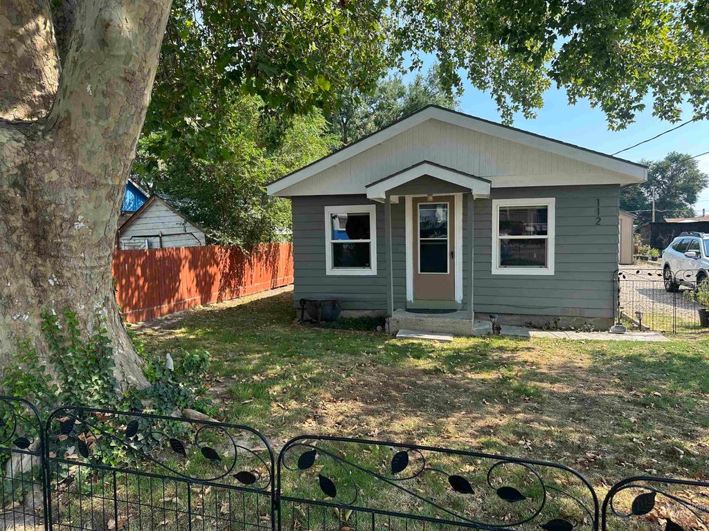 Photo of 112 S 2nd Ave W, Marsing, ID 83639 (MLS # 98958760)