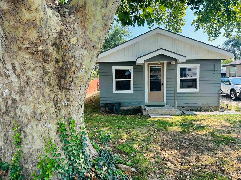 Photo of 112 S 2nd Ave W, Marsing, ID 83639 (MLS # 98958760)
