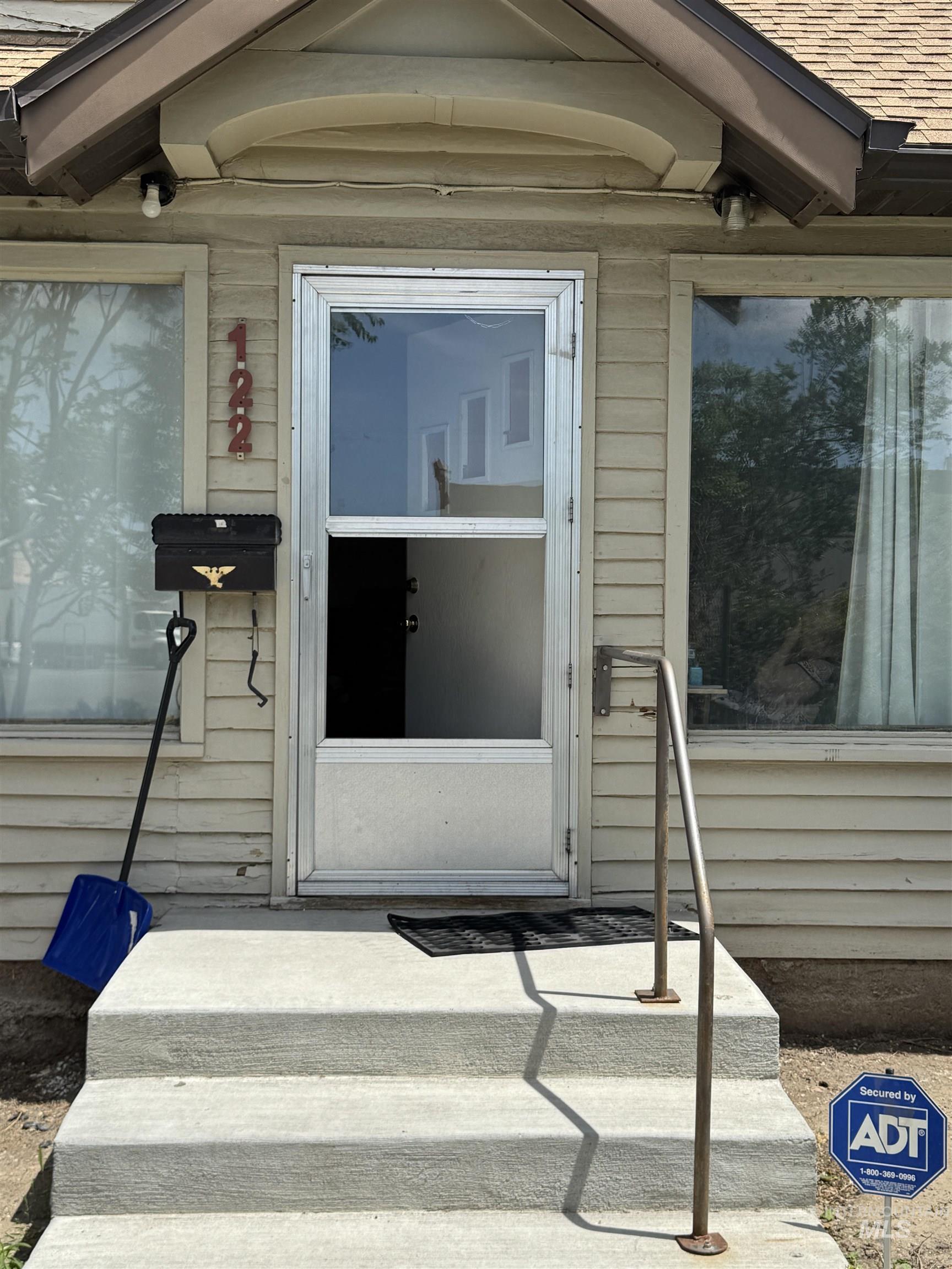 120 9th Avenue North