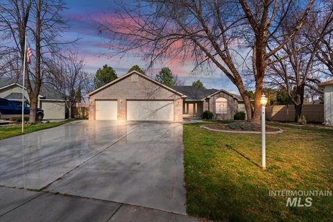 Photo of 13278 W Bluebell Dr, Boise, ID 83713 (MLS # 98977533)