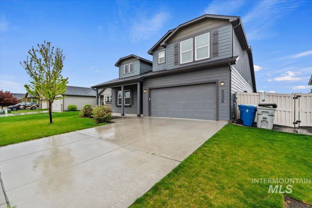 Photo of 4004 Winged Dove St, Caldwell, ID 83605 (MLS # 98983254)