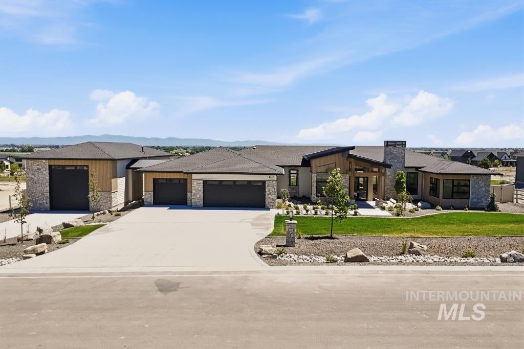 Photo of 14318 Salado Creek Ave, Nampa, ID 83651 (MLS # 98989449)