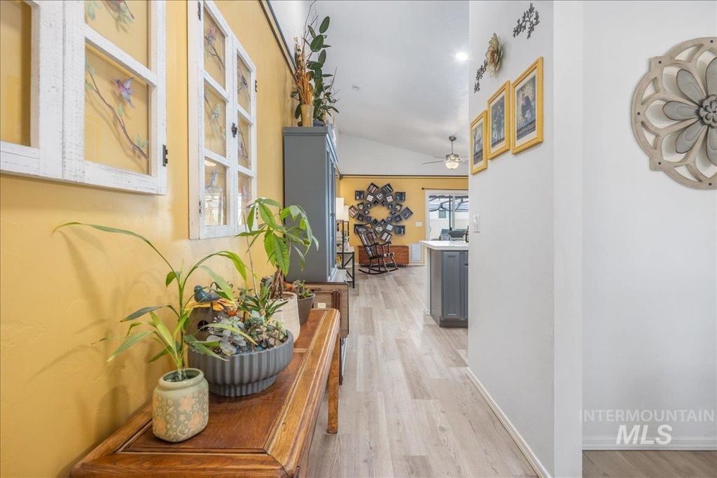 Photo of 19684 Newell Way, Caldwell, ID 83605 (MLS # 98977507)