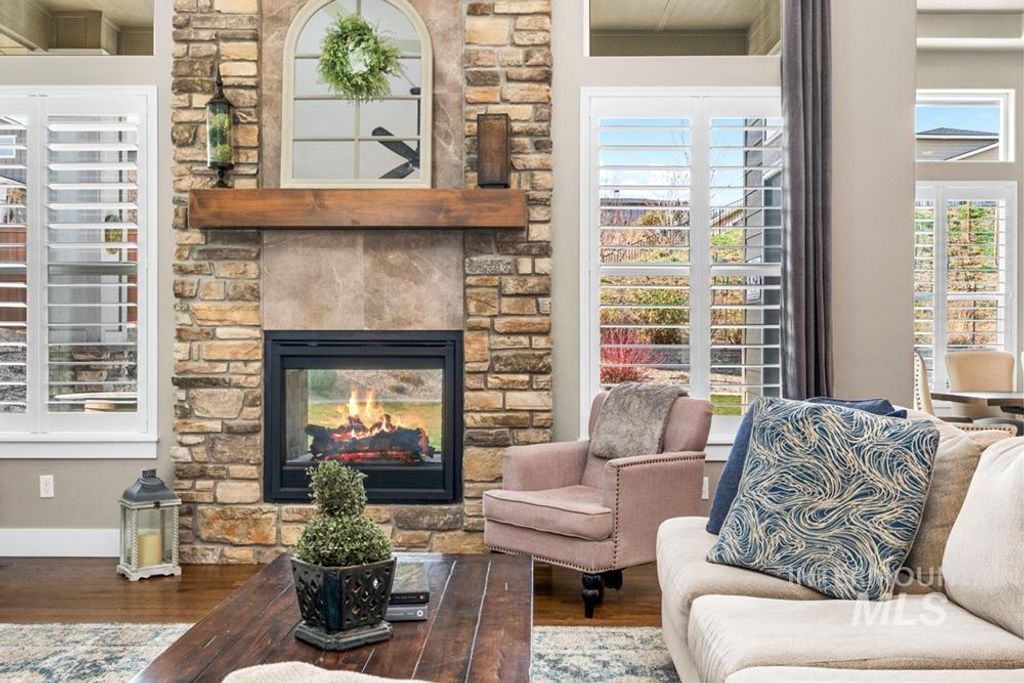 Photo of 2177 E Mores Trail Dr, Meridian, ID 83642 (MLS # 98983879)