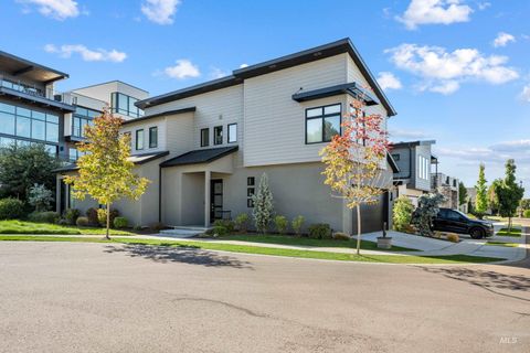 873 E Joplin Lane Eagle ID 83616