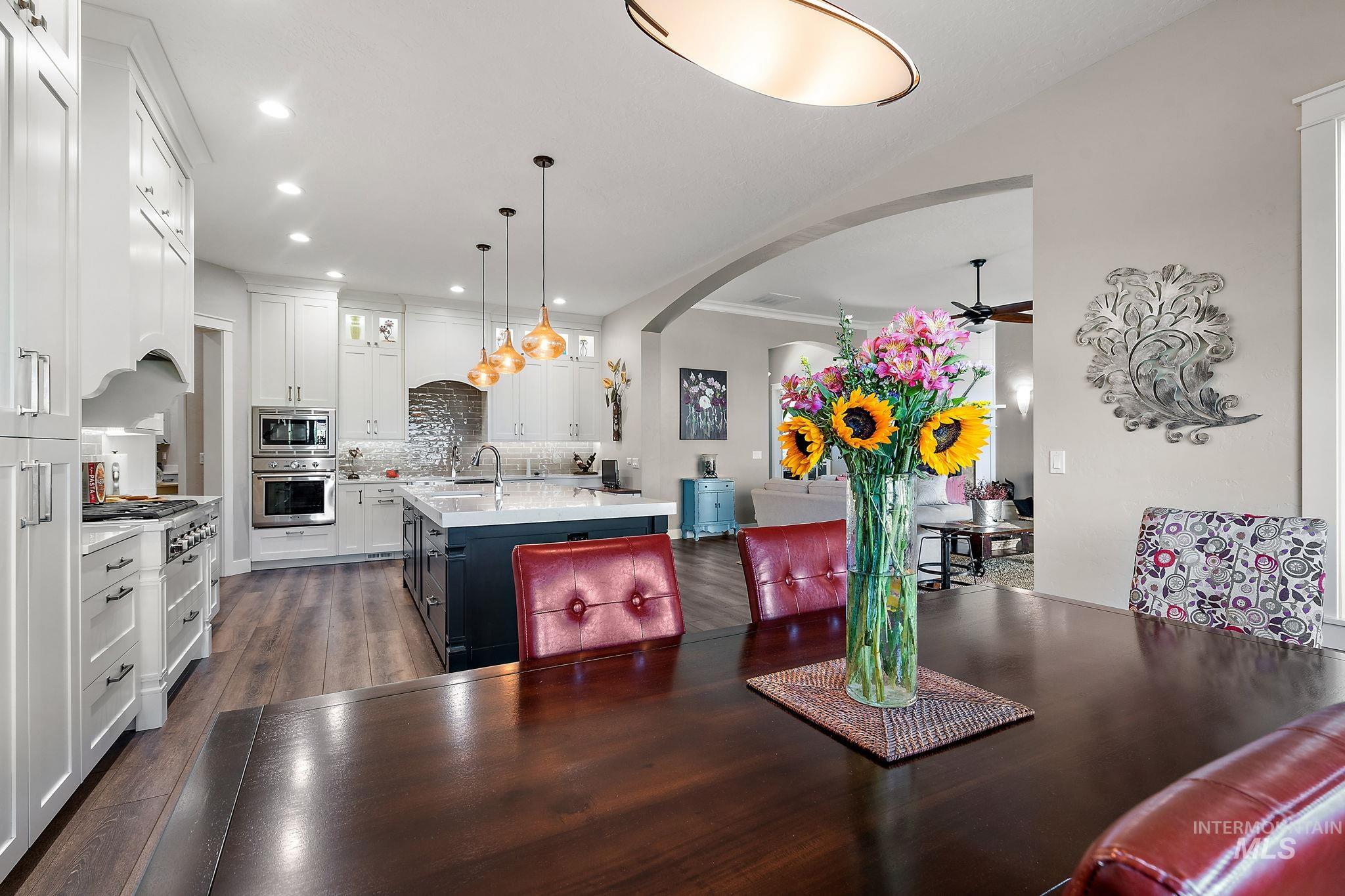 20 Waverly Dr