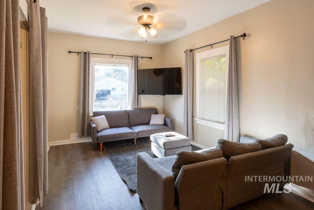 Photo of 112 S Asbury St, Moscow, ID 83843 (MLS # 98962505)