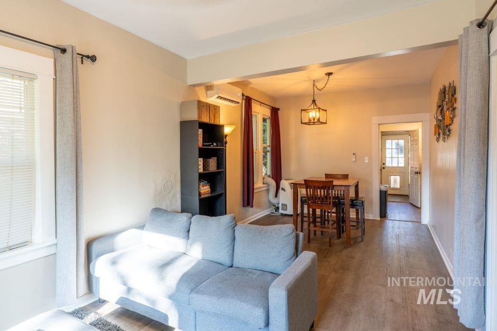 Photo of 112 S Asbury St, Moscow, ID 83843 (MLS # 98962505)