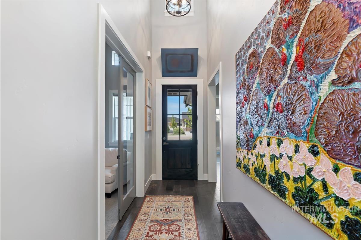 4143 W Prickly Pear Dr