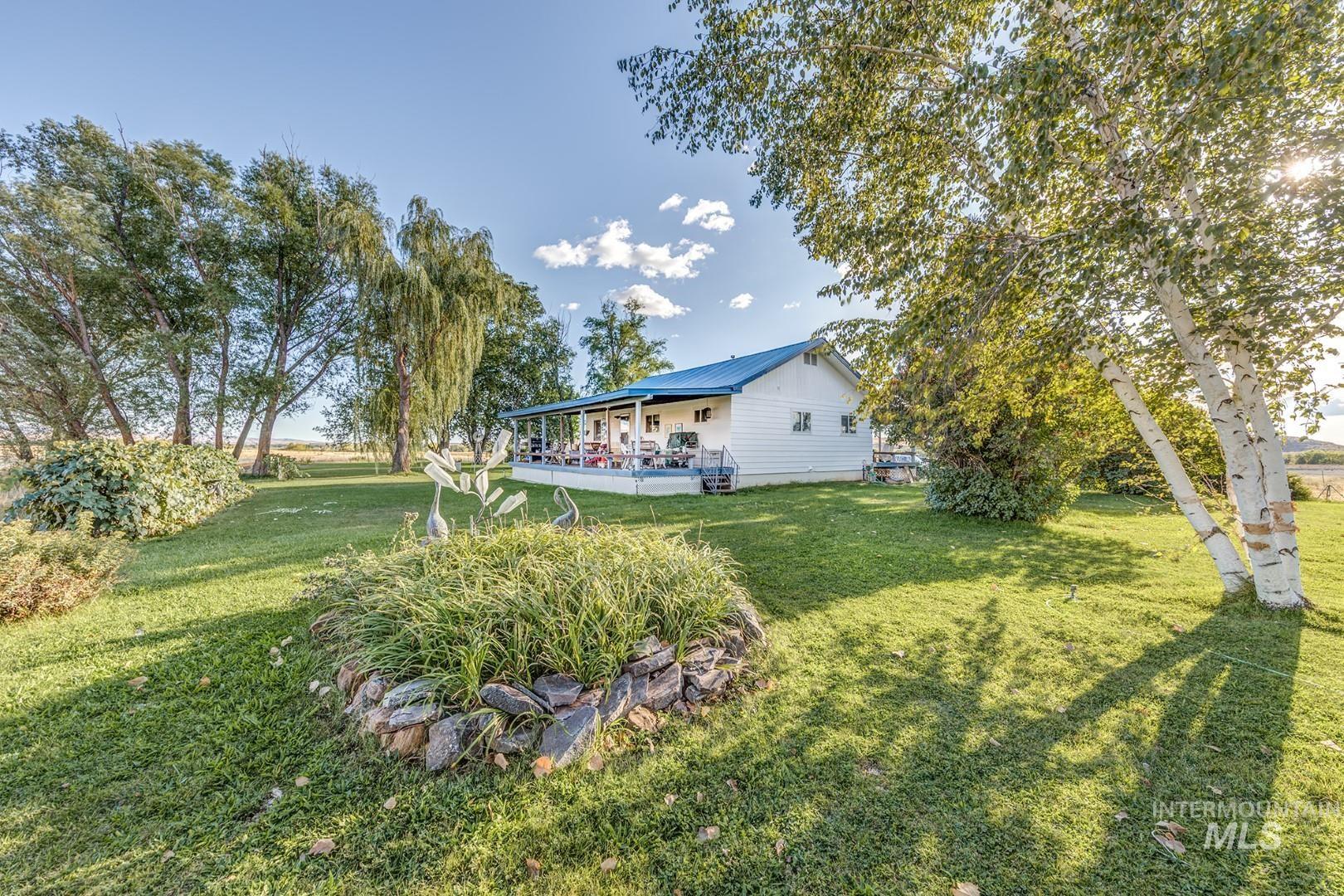 1032 W Indian Valley Rd