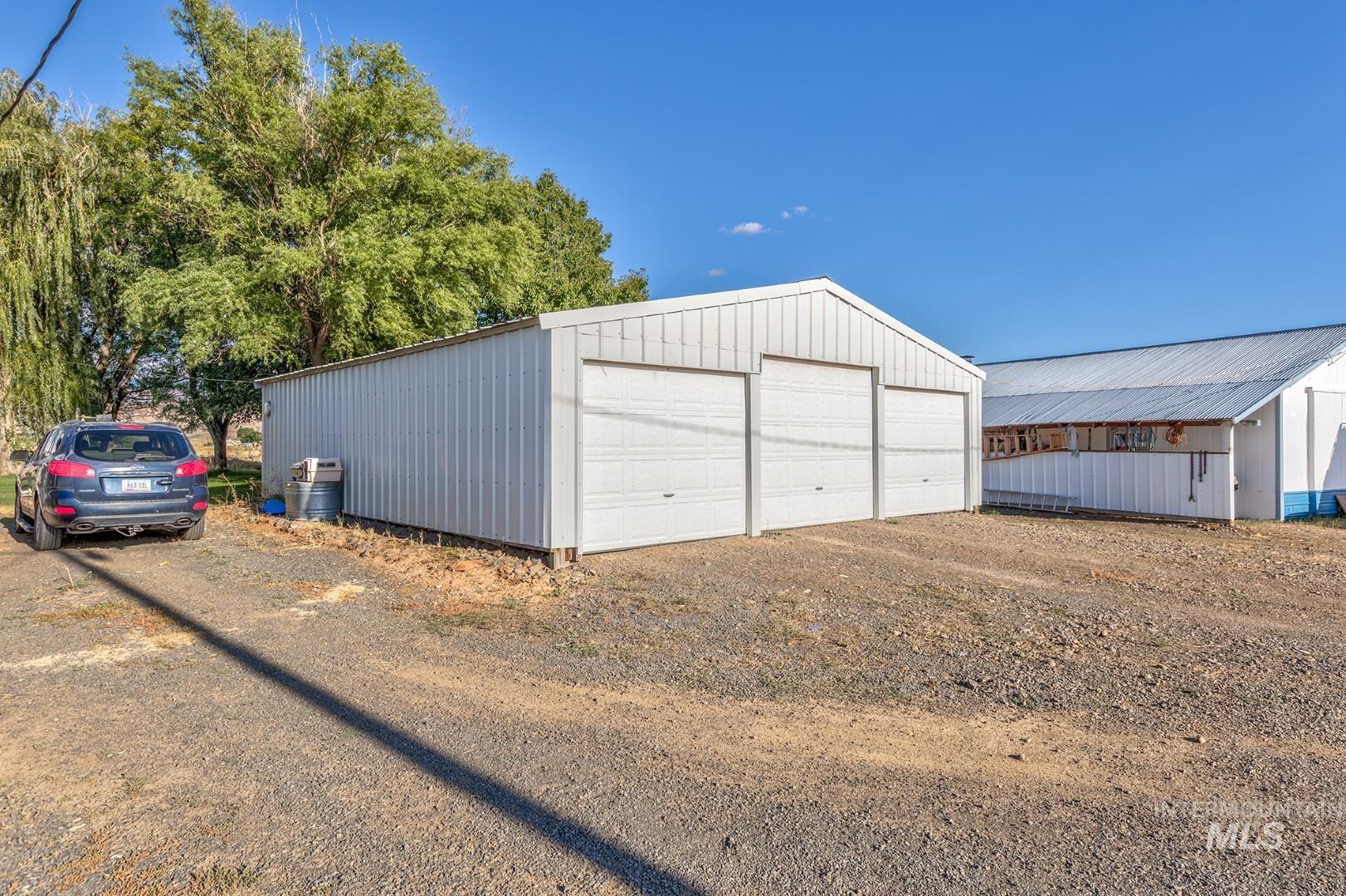 1032 W Indian Valley Rd