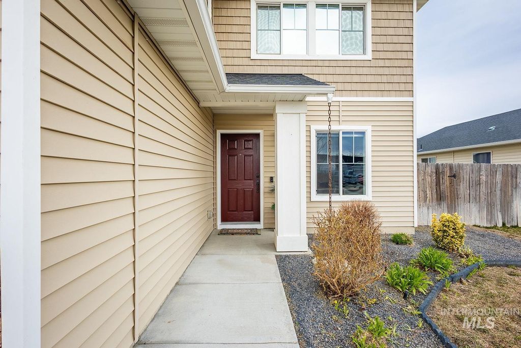 Photo of 11780 Walden St, Caldwell, ID 83605 (MLS # 98977793)