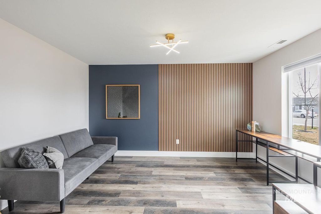 Photo of 11780 Walden St, Caldwell, ID 83605 (MLS # 98977793)