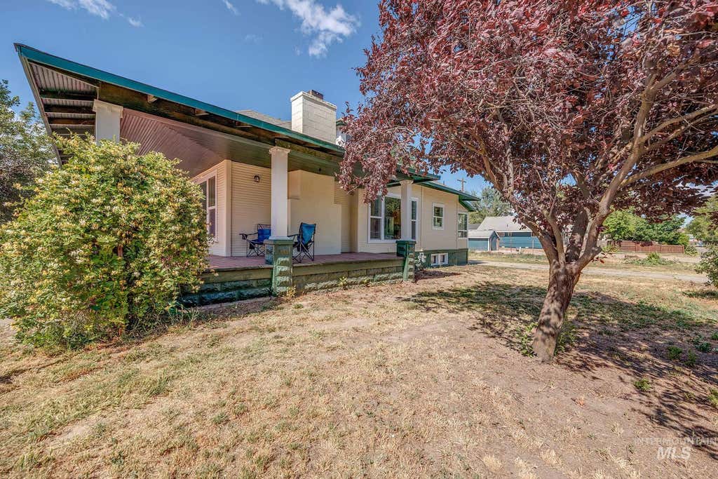 Photo of 504 N 9th Street, Payette, ID 83661 (MLS # 98989841)