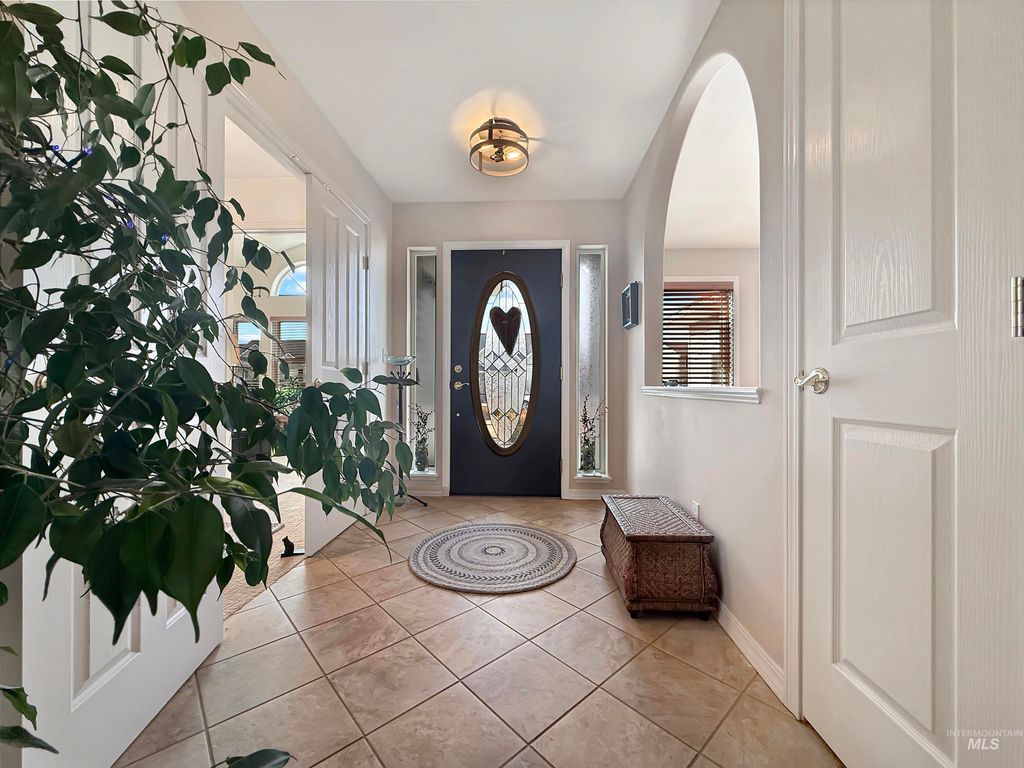 Photo of 420 Summit St, Moscow, ID 83843 (MLS # 98975035)