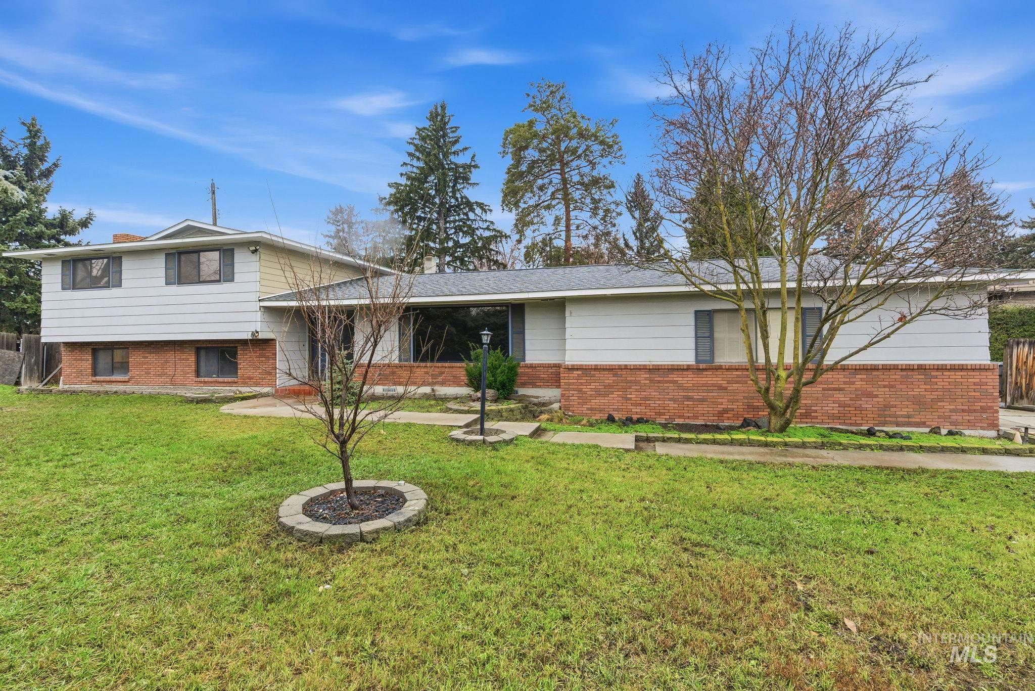 5801 W Randolph Drive