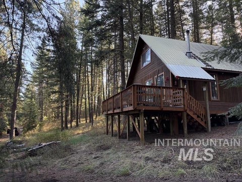 Photo of 845 Edgehill Drive, Anatone, WA 99401 (MLS # 99001000)
