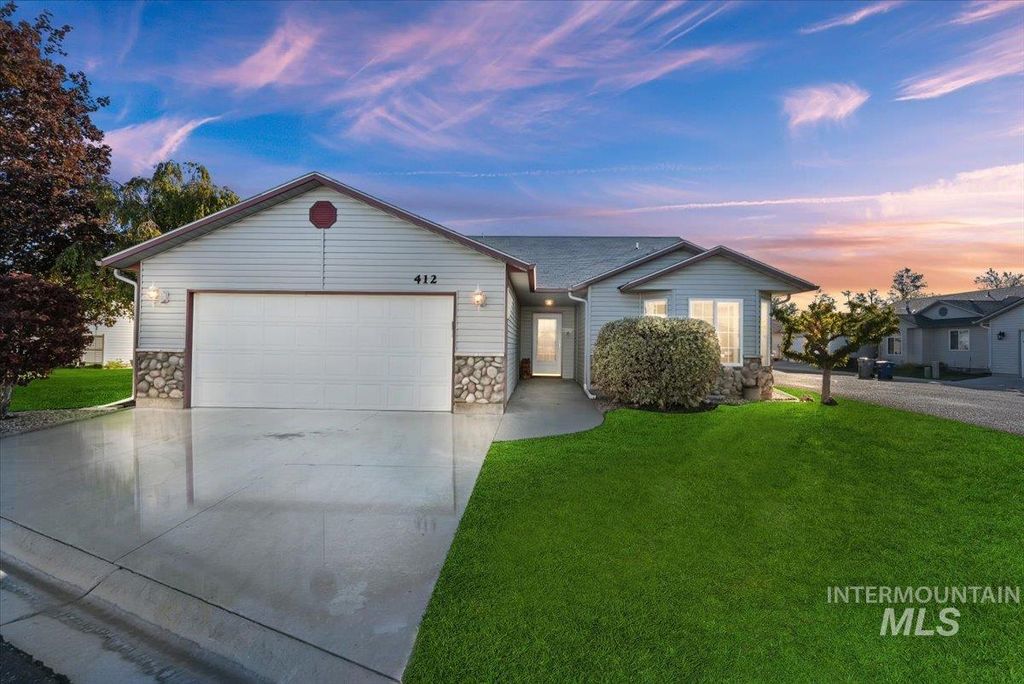 Photo of 412 David Frost St, Nampa, ID 83651 (MLS # 98965238)