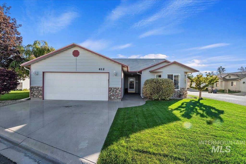 Photo of 412 David Frost St, Nampa, ID 83651 (MLS # 98965238)