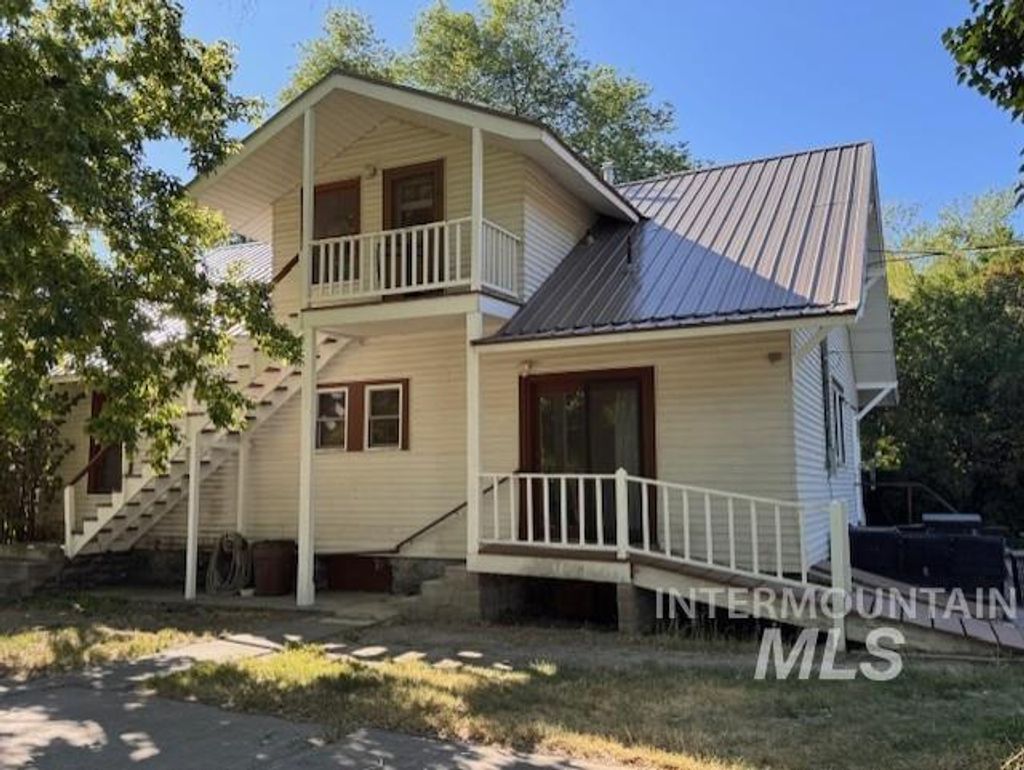 Photo of 450 S 3rd East, Mountain Home, ID 83647 (MLS # 98975759)
