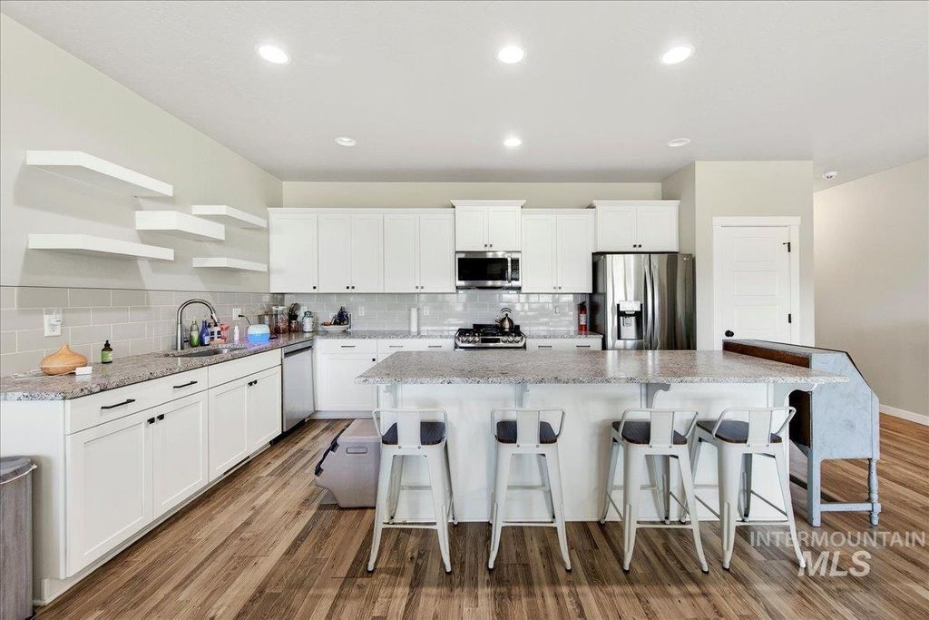 Photo of 336 N Bay Haven Ave, Kuna, ID 83634 (MLS # 98979119)