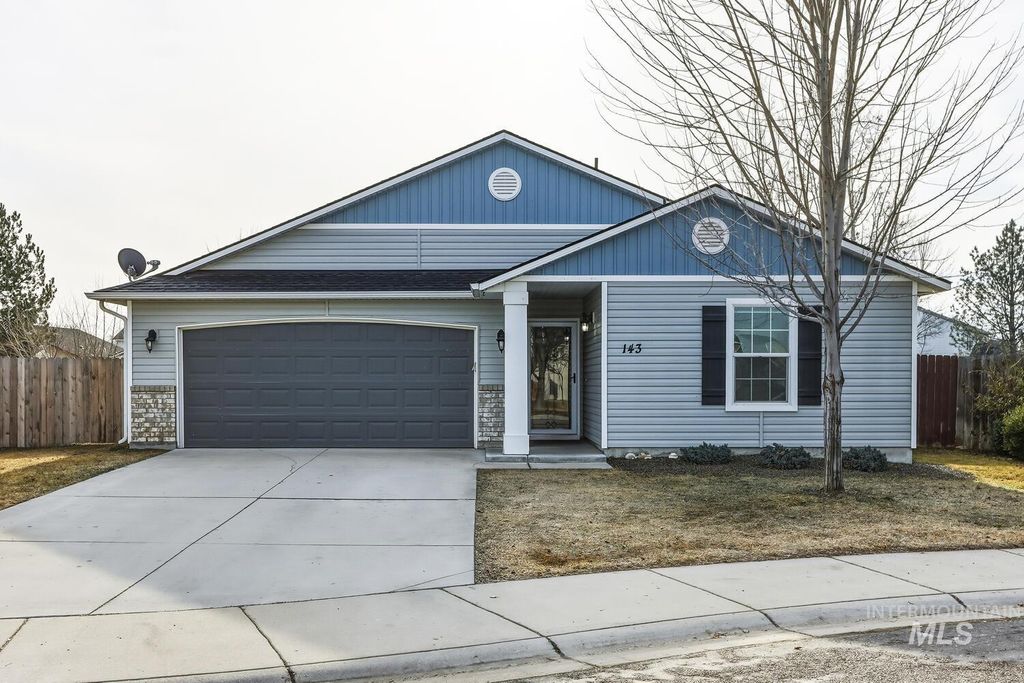 Photo of 143 E Willow Creek, Middleton, ID 83644 (MLS # 98973007)