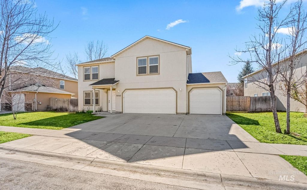 Photo of 9563 W Bronze Dr, Boise, ID 83709 (MLS # 98976606)