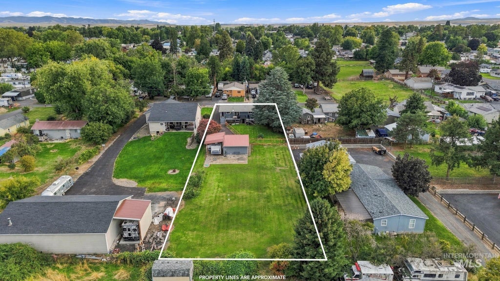 Photo of 613 Vista Ave, Lewiston, ID 83501 (MLS # 99001798)
