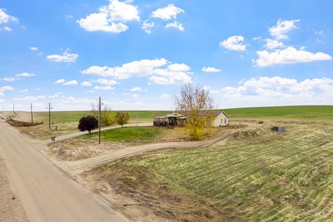 Photo of 5494 Oasis Rd, Caldwell, ID 83607 (MLS # 98966838)
