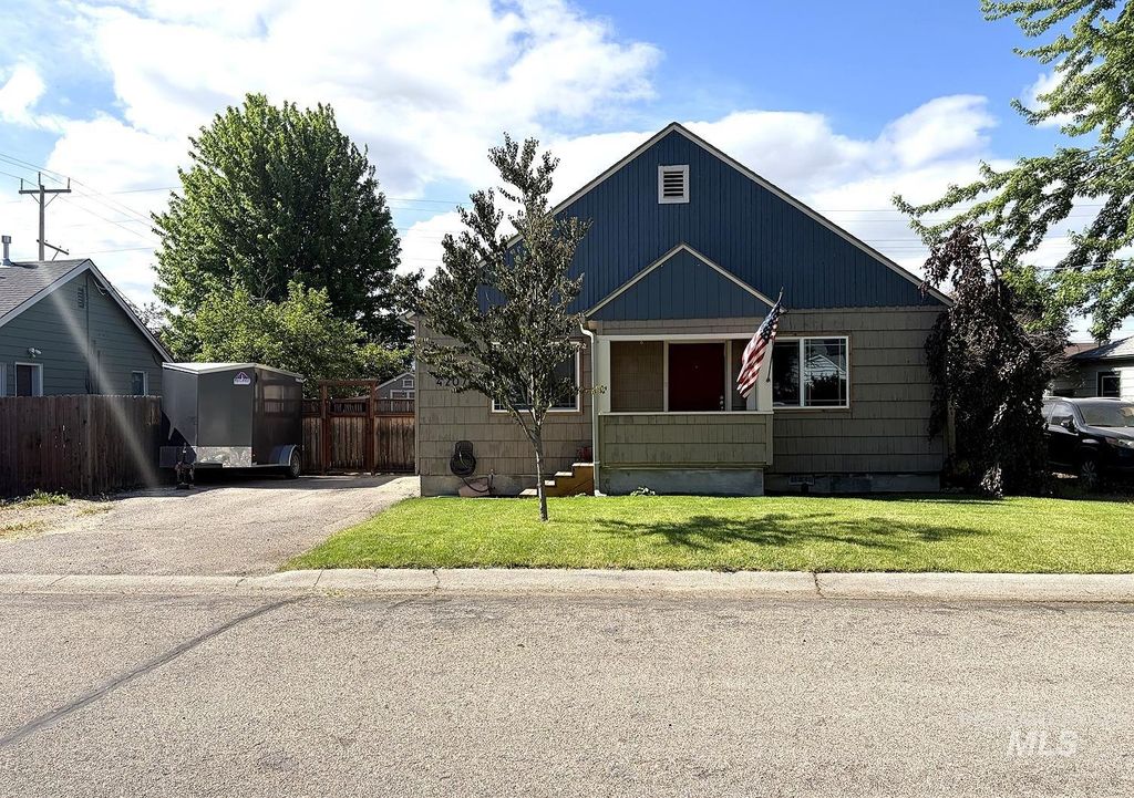 Photo of 4207 W Marvin Street, Boise, ID 83705 (MLS # 98986652)