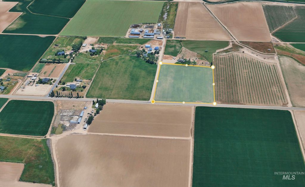 Photo of 9 Bowmont Road, Nampa, ID 83686 (MLS # 98971628)