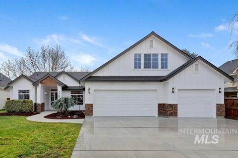 Photo of 1701 W Puzzle Creek Ct, Meridian, ID 83646 (MLS # 98969514)