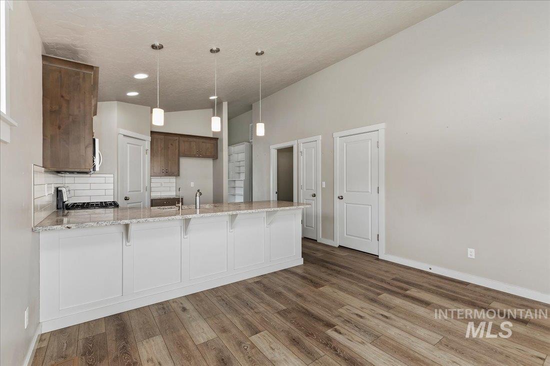 300 Crimson Circle S