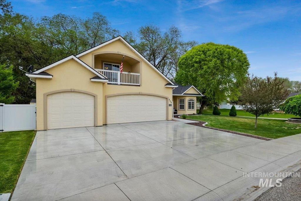 Photo of 609 Glen Eagle Dr, Jerome, ID 83338 (MLS # 98986563)