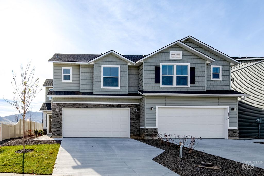 Photo of 215 Moose St, Horseshoe Bend, ID 83629 (MLS # 98967466)