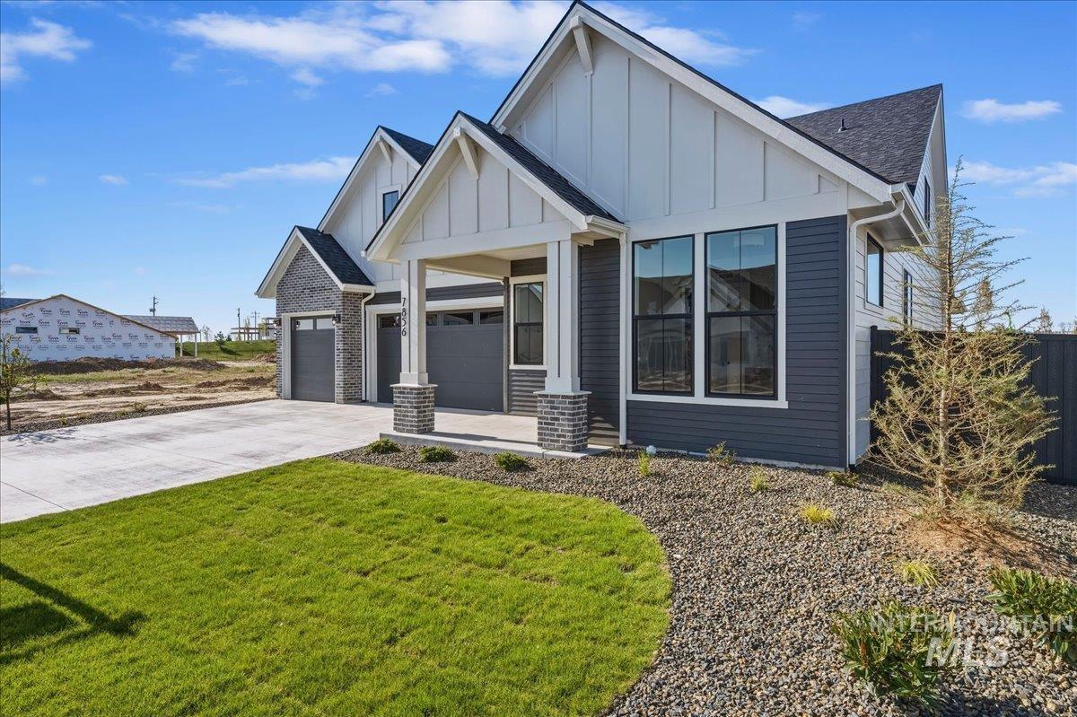 7856 W Flathead Lake Street