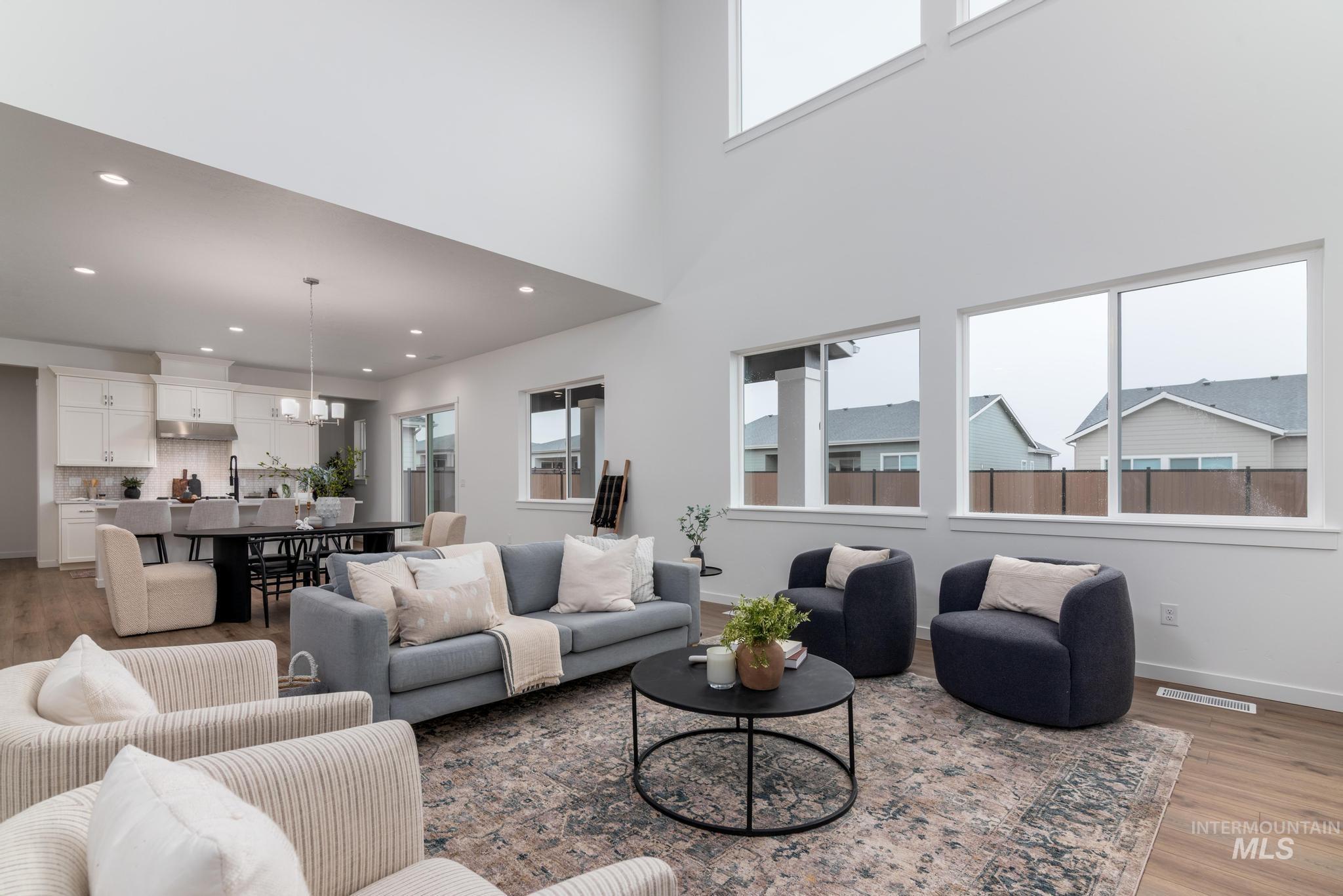 2623 N Silverbell Way