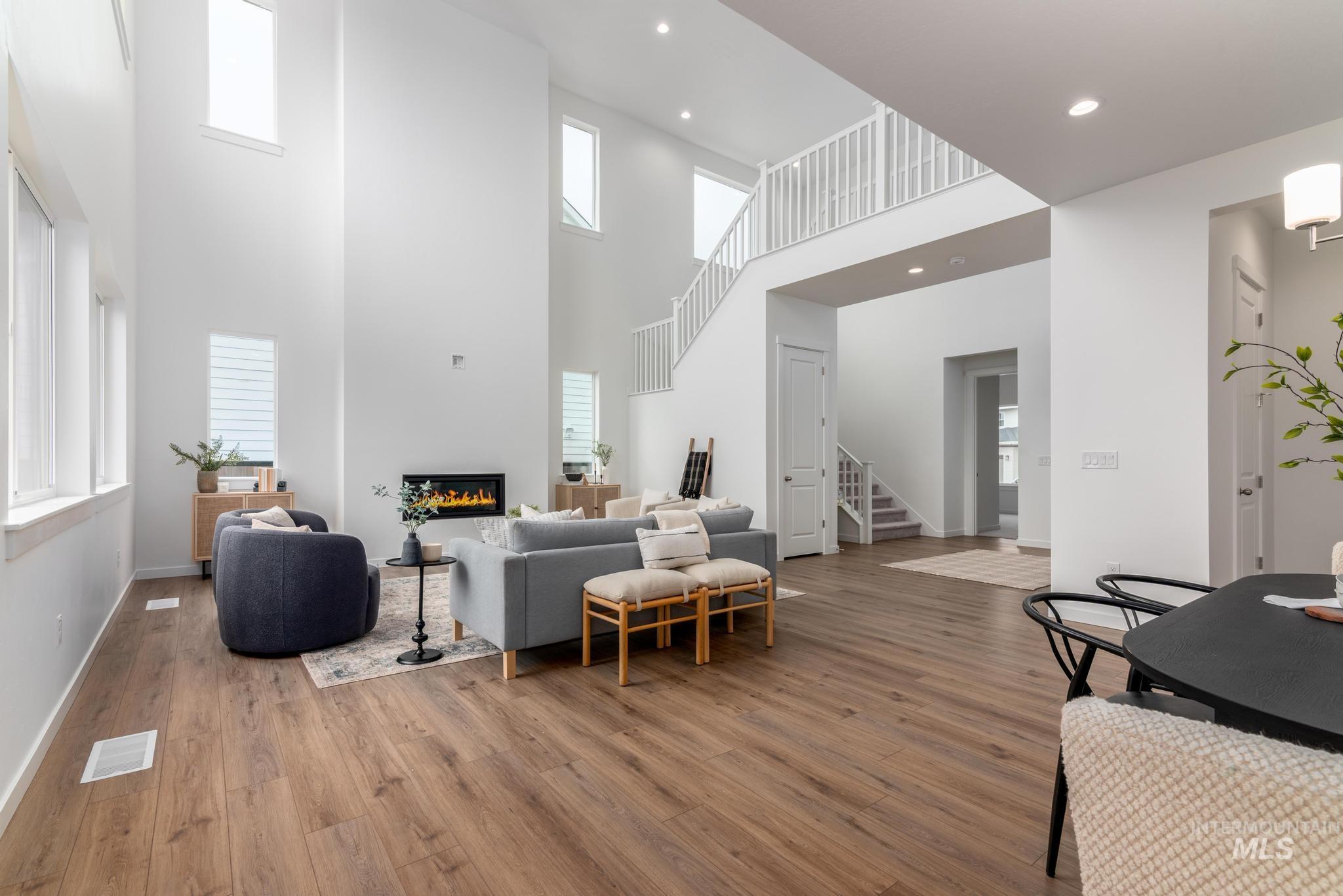 2623 N Silverbell Way