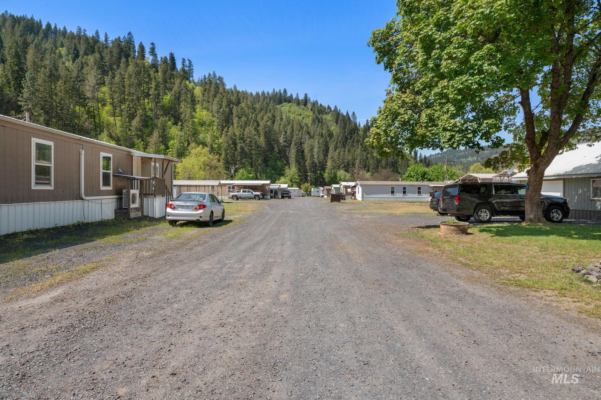 1 Creekside Drive