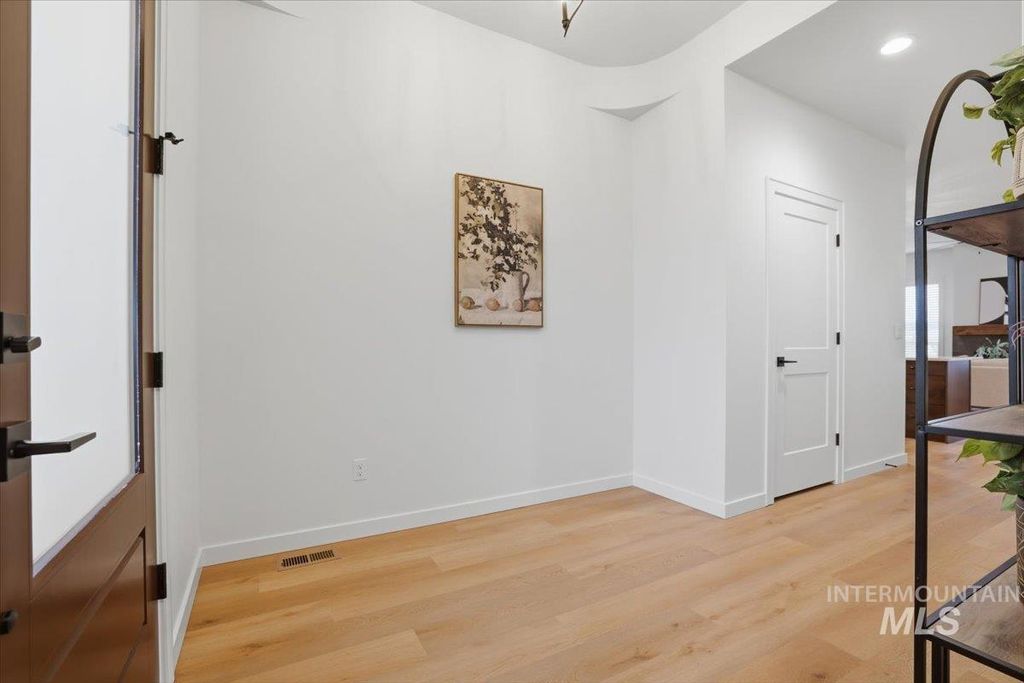 Photo of 1716 Kayak Rd, Emmett, ID 83617 (MLS # 98975206)