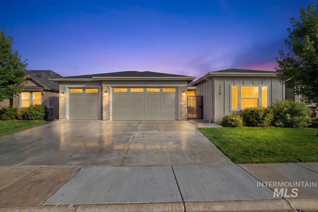 Photo of 1716 Kayak Rd, Emmett, ID 83617 (MLS # 98975206)